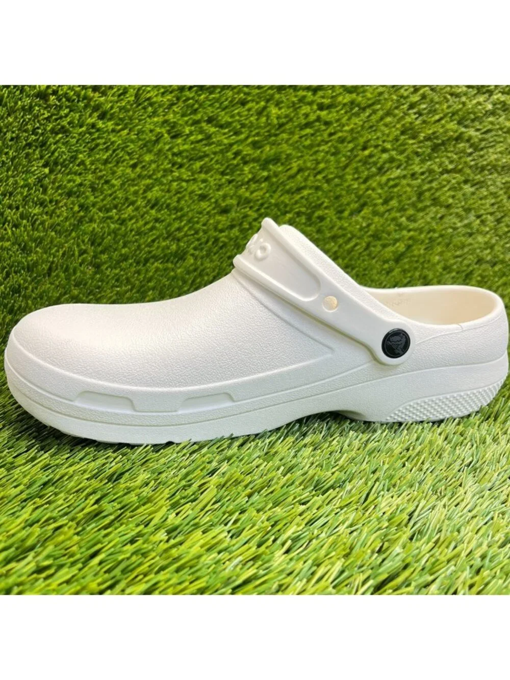 Crocs Specialist II Vent Clog Mens Size 9 White Beach Outdoor Slip On Sandals